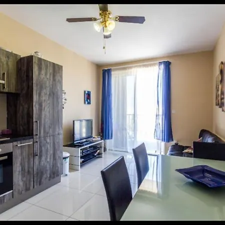 Seabreeze 03 * St. Paul's Bay